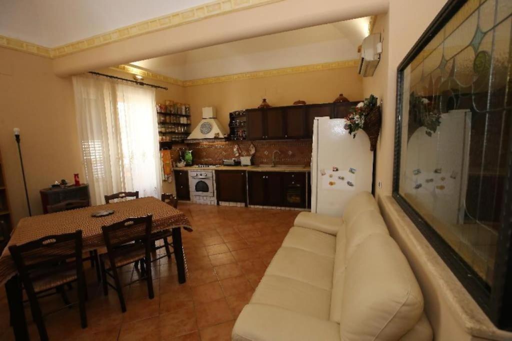 Laura Affittacamere Palerme Extérieur photo